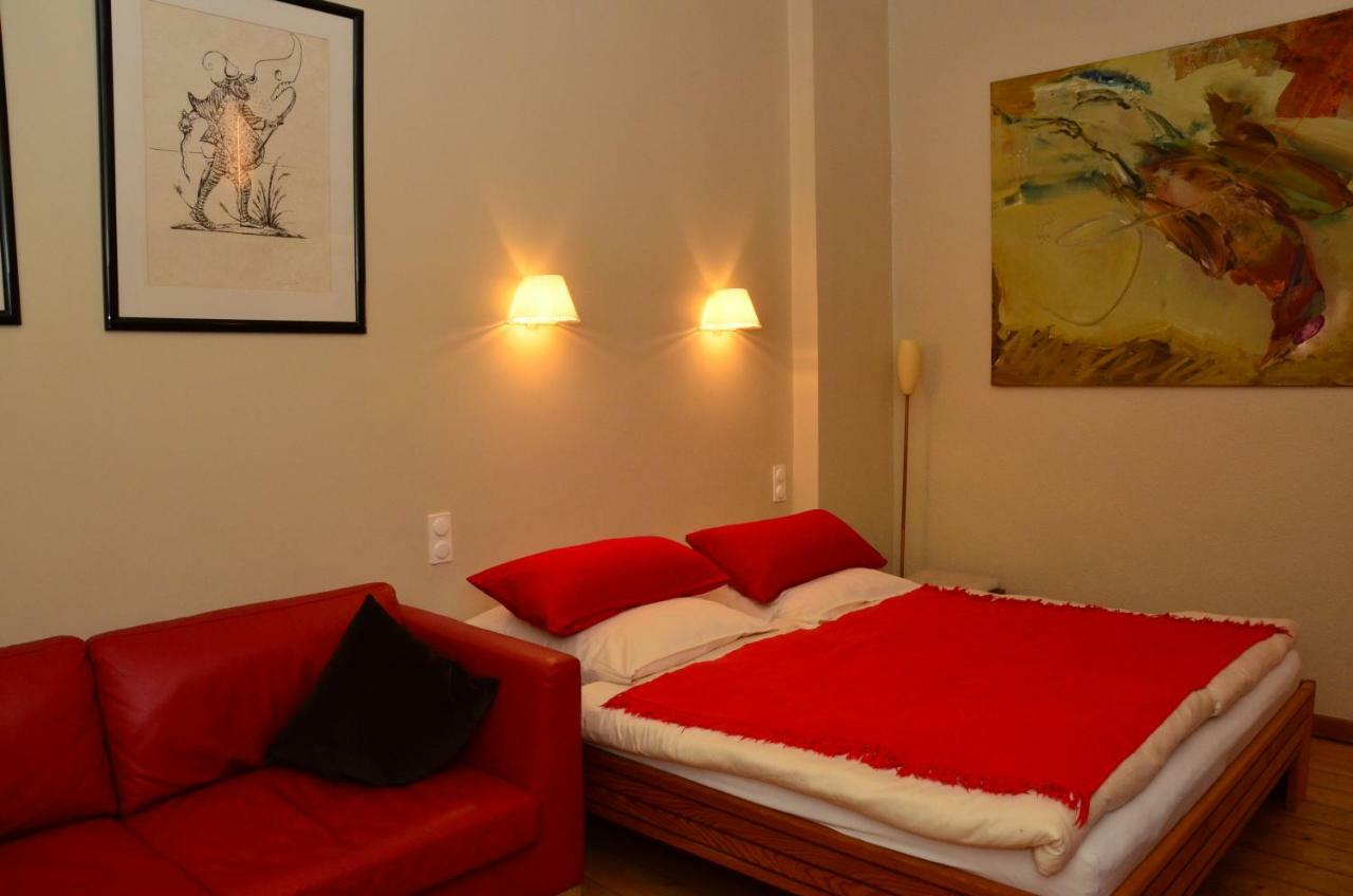 Zentral Gelegen - Stilvolles Appartment In Moabit برلين المظهر الخارجي الصورة