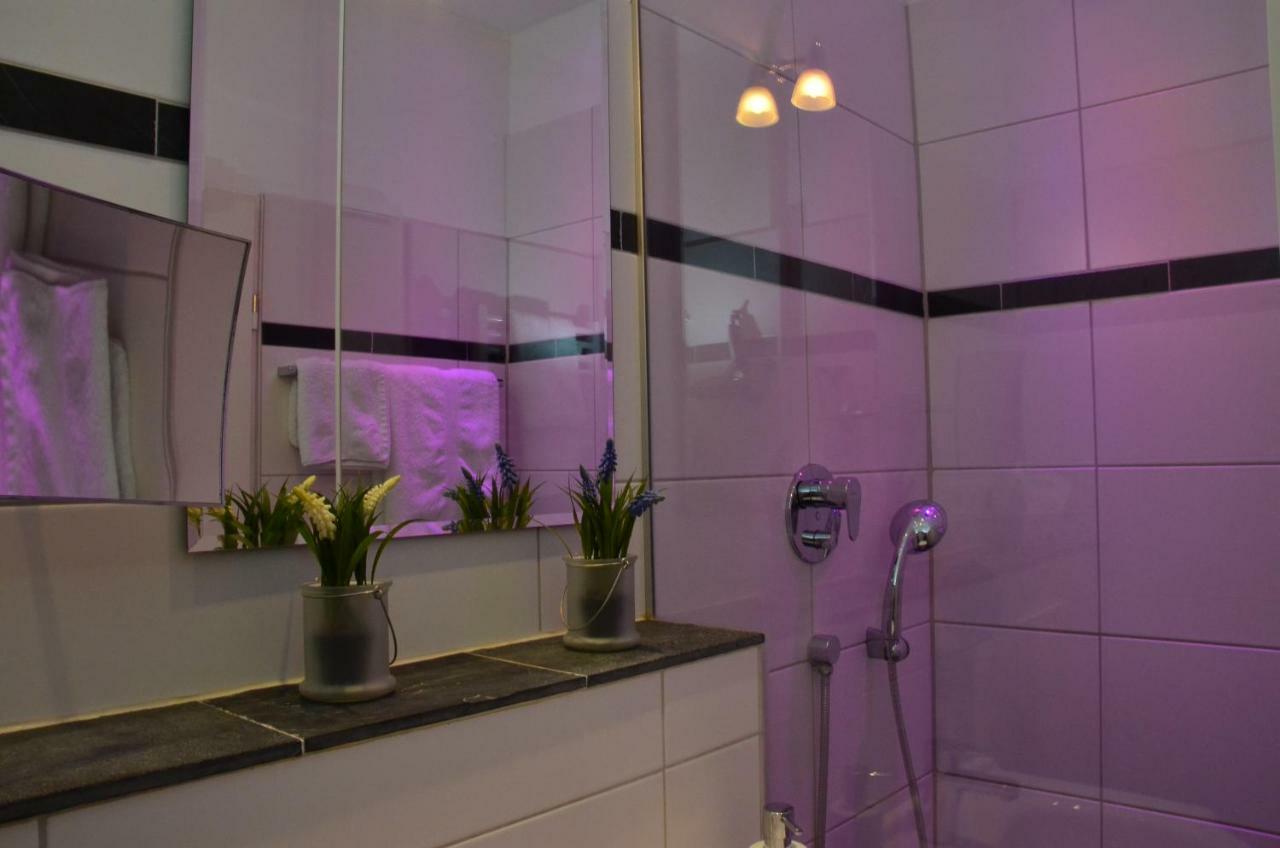 Zentral Gelegen - Stilvolles Appartment In Moabit برلين المظهر الخارجي الصورة